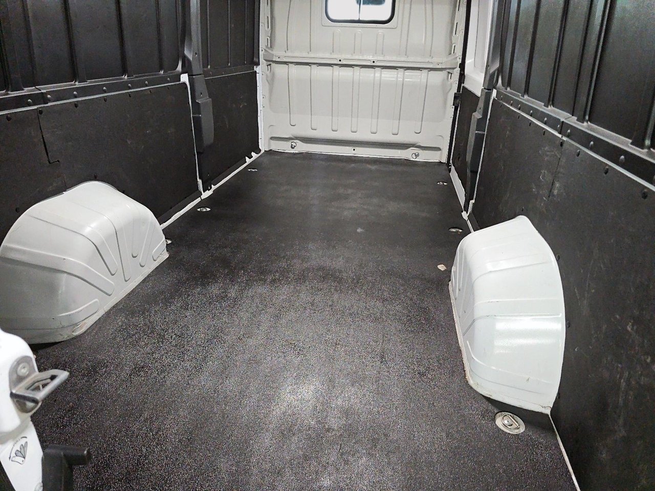 2025 Ram ProMaster Cargo Van TRADESMAN // 3500 // HIGH ROOF-15