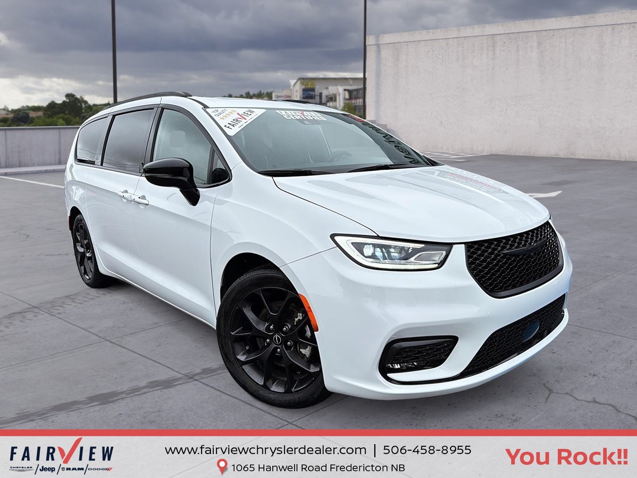 2025 Chrysler Pacifica Limited FWD