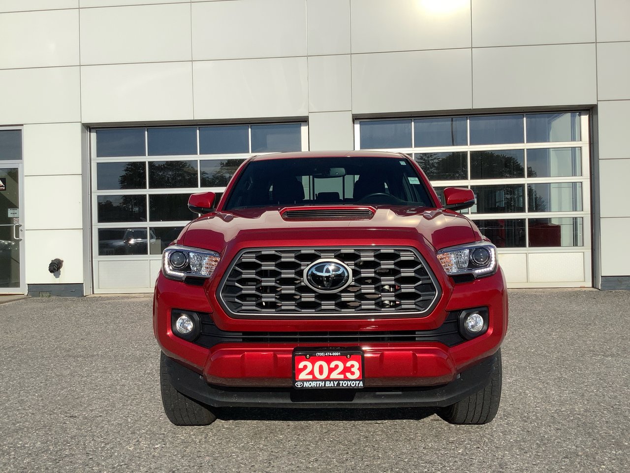 03R3 BARCELONA RE 2023 Toyota Tacoma Pickup Truck Four-Wheel Drive Automatic