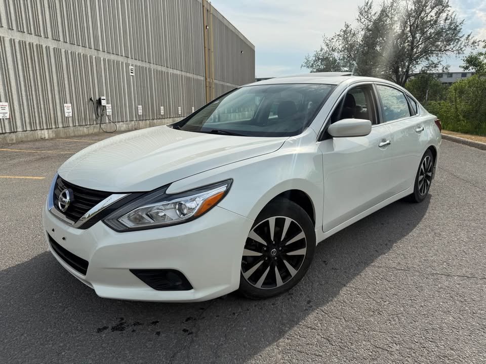White 2018 Nissan Altima Sedan Automatic