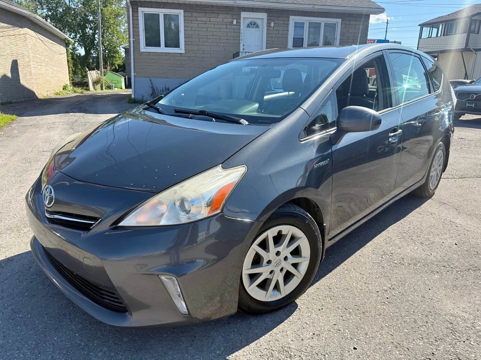 Gray 2013 Toyota Prius v Wagon Front-Wheel Drive