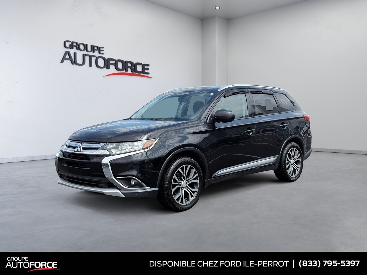 Gray (Titanium Grey) 2016 Mitsubishi Outlander SUV / Crossover All-Wheel Drive