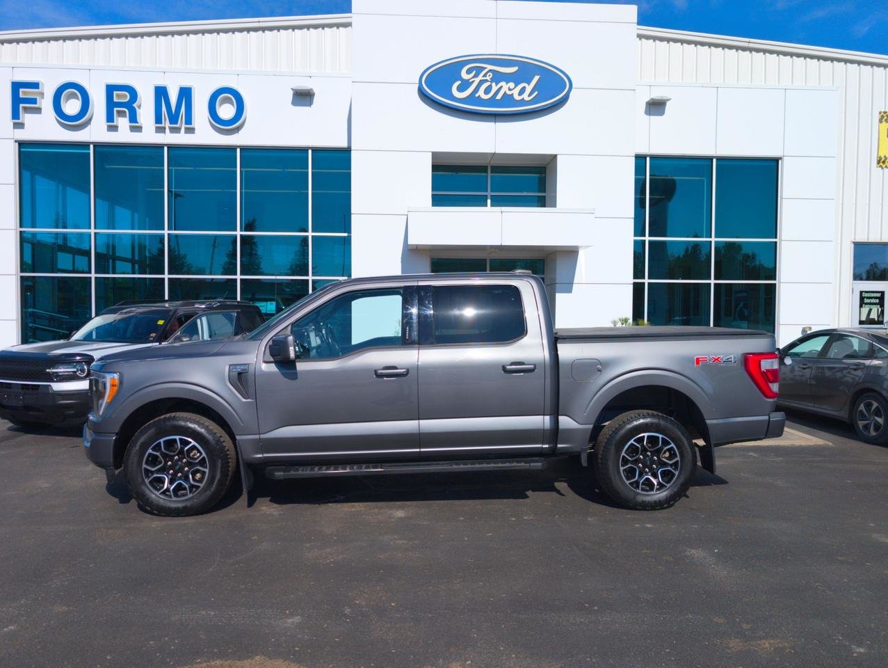  2023 Ford F-150 Lariat SuperCrew 4WD   