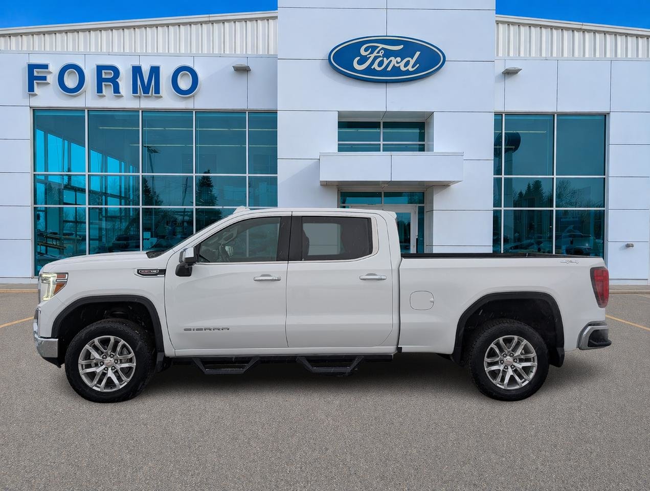 2021 GMC Sierra 1500 SLT Crew Cab 4WD