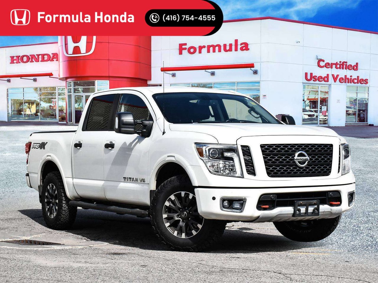 Pearl White Metallic 2018 Nissan Titan Pickup Truck Four-Wheel Drive Automatic