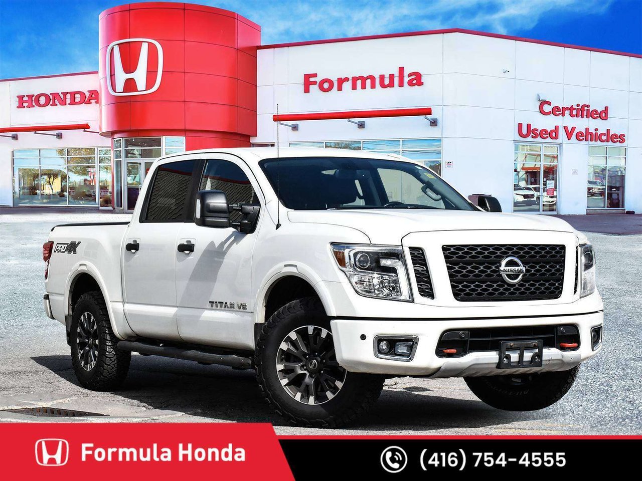 White 2018 Nissan Titan Pickup Truck Four-Wheel Drive Automatic