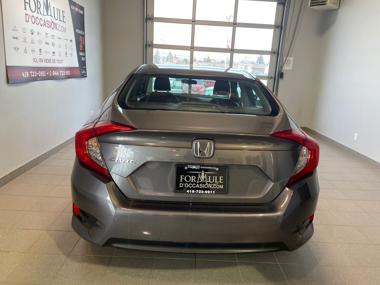 Used and pre-owned 2018 Honda Civic for sale at Otogo