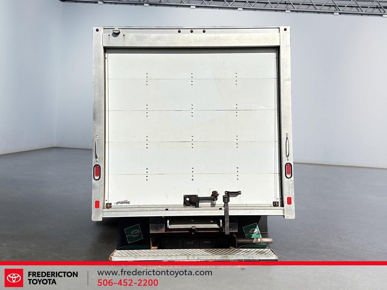 2024 Ford E-Series Cutaway BASE-8