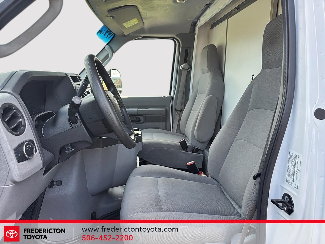 2024 Ford E-Series Cutaway BASE-5