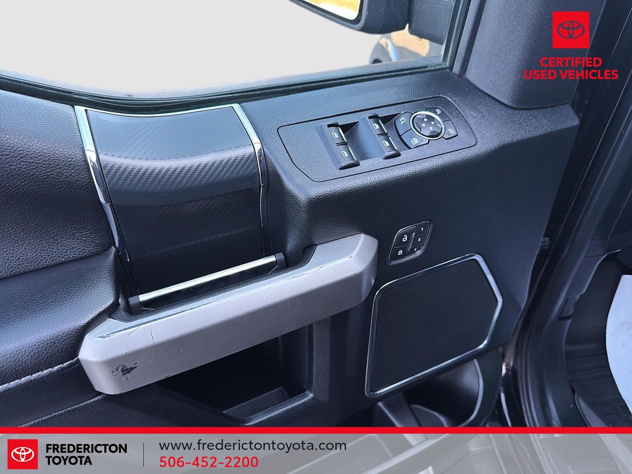 Ford F-150 LARIAT 2020-8