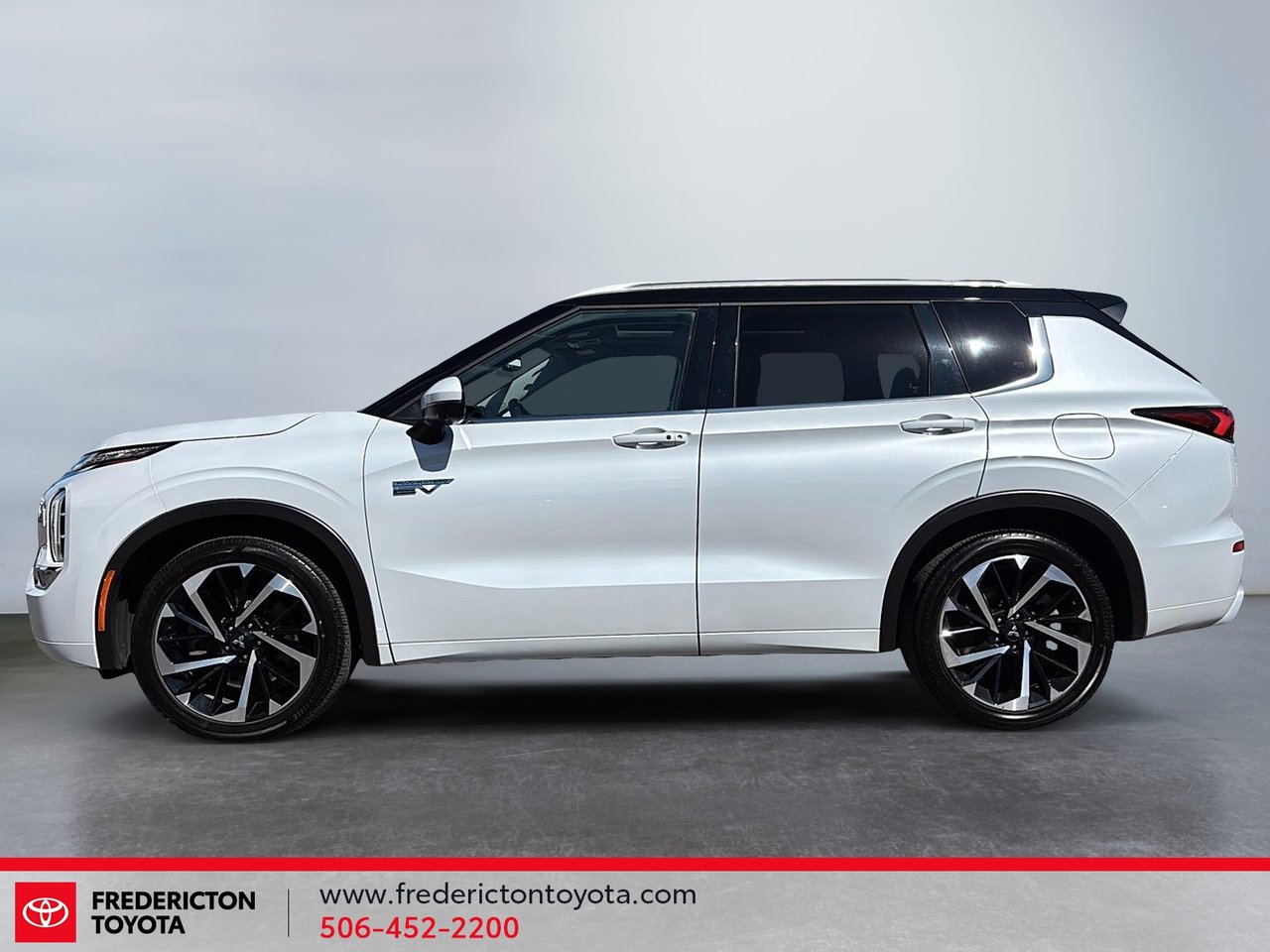 Mitsubishi Outlander  2024-4