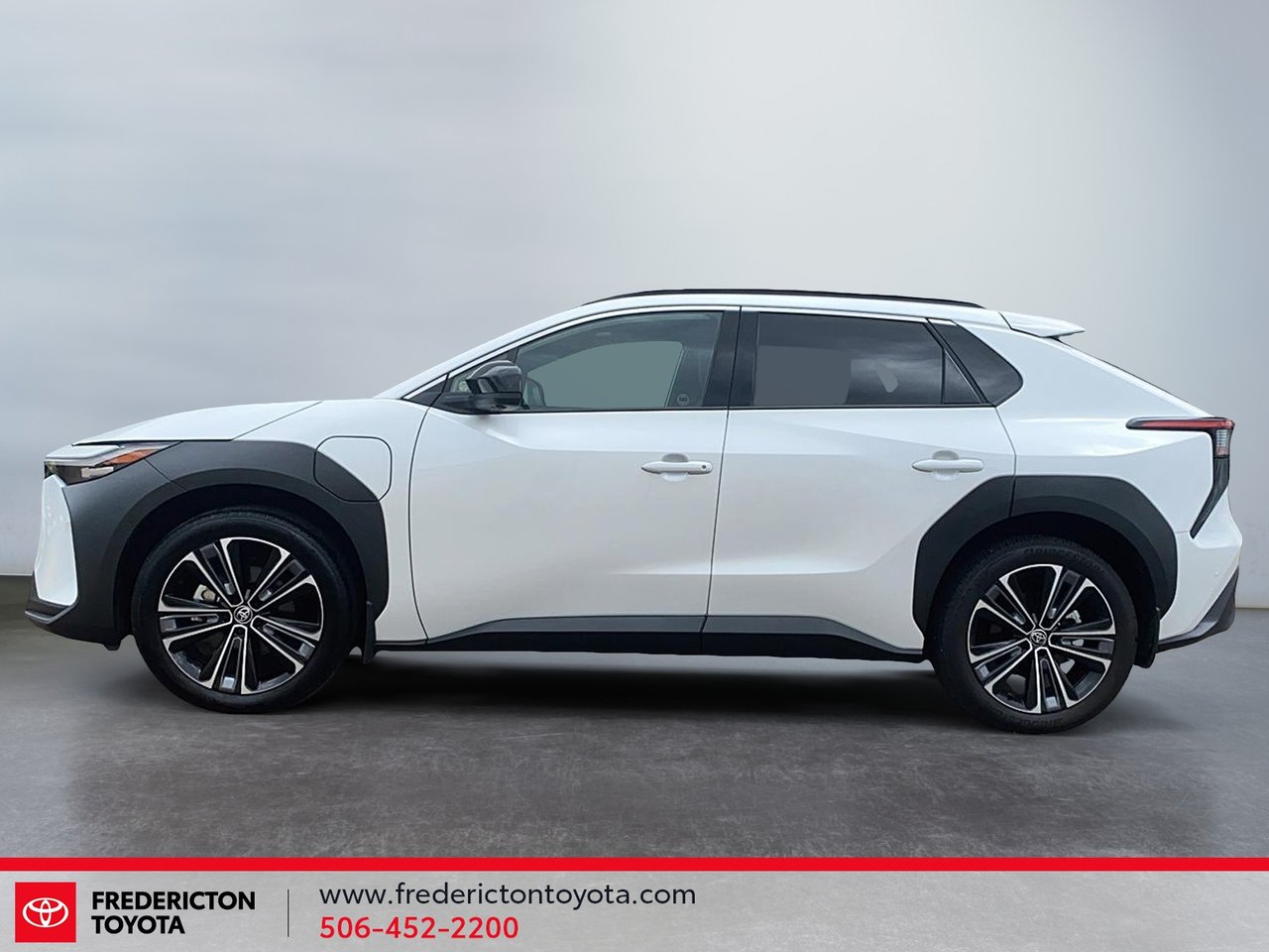2025 Toyota bZ4X XLE-4