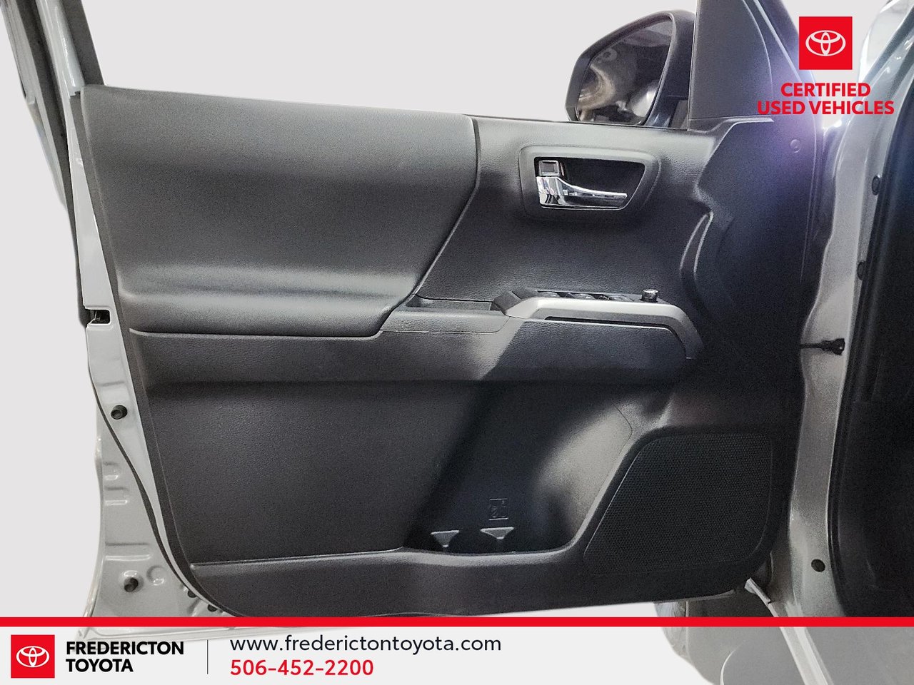 2018 Toyota Tacoma SR5-9