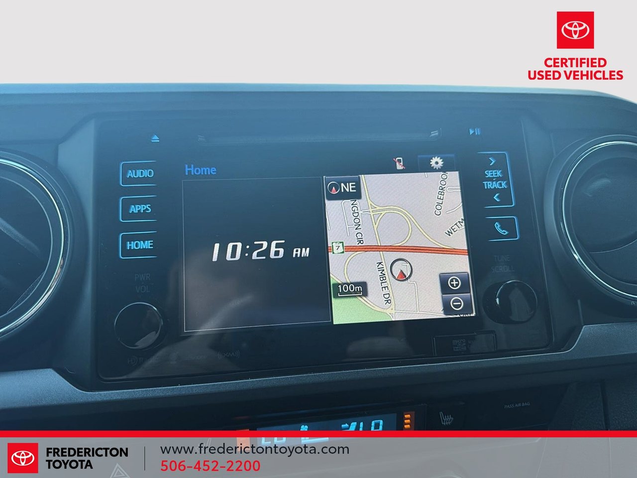 Toyota Tacoma SR5 2019-13