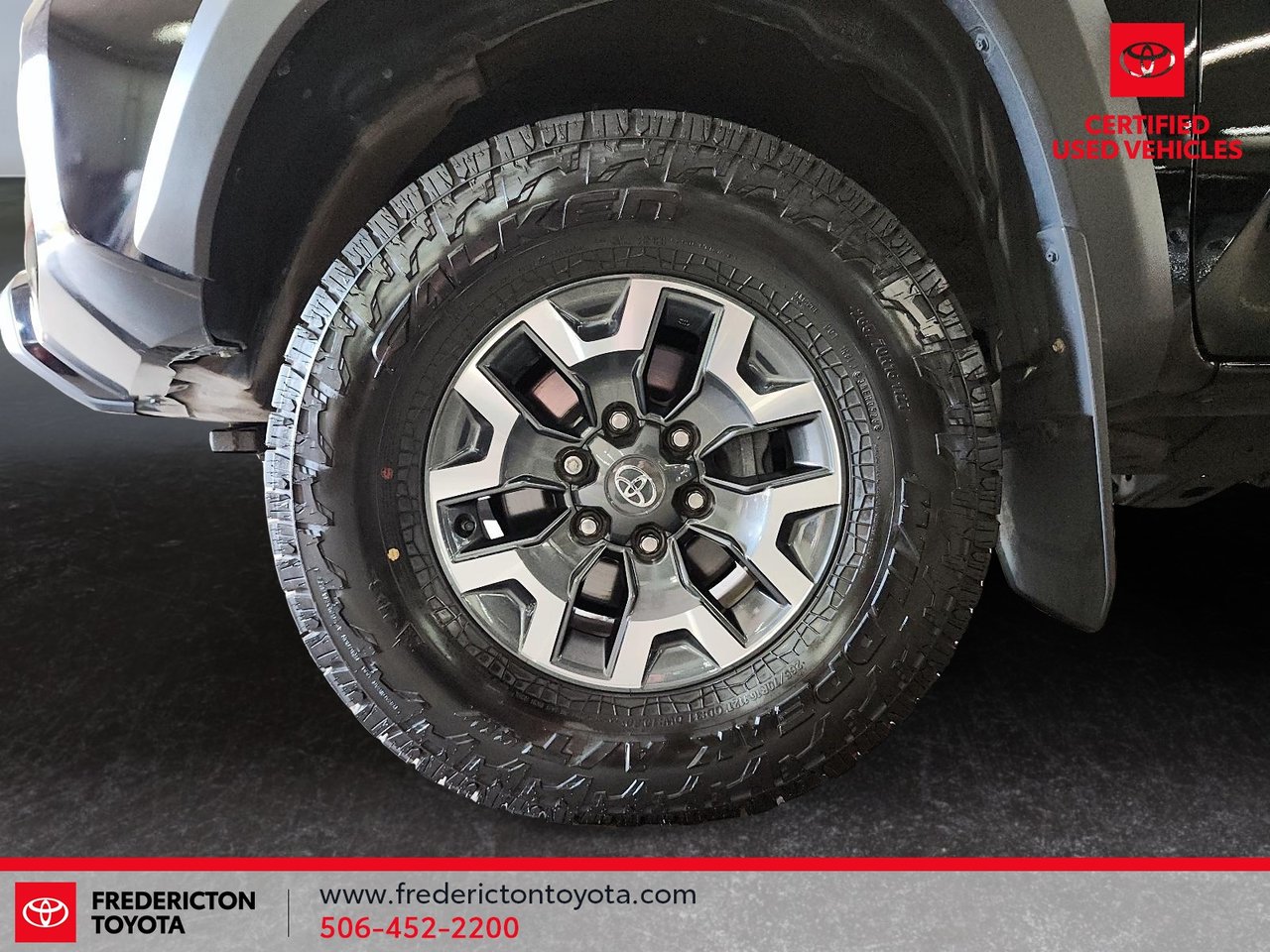 2023 Toyota Tacoma TRD OFF ROAD 4X4-6