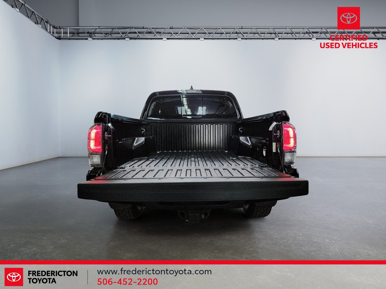 2023 Toyota Tacoma TRD OFF ROAD 4X4-15