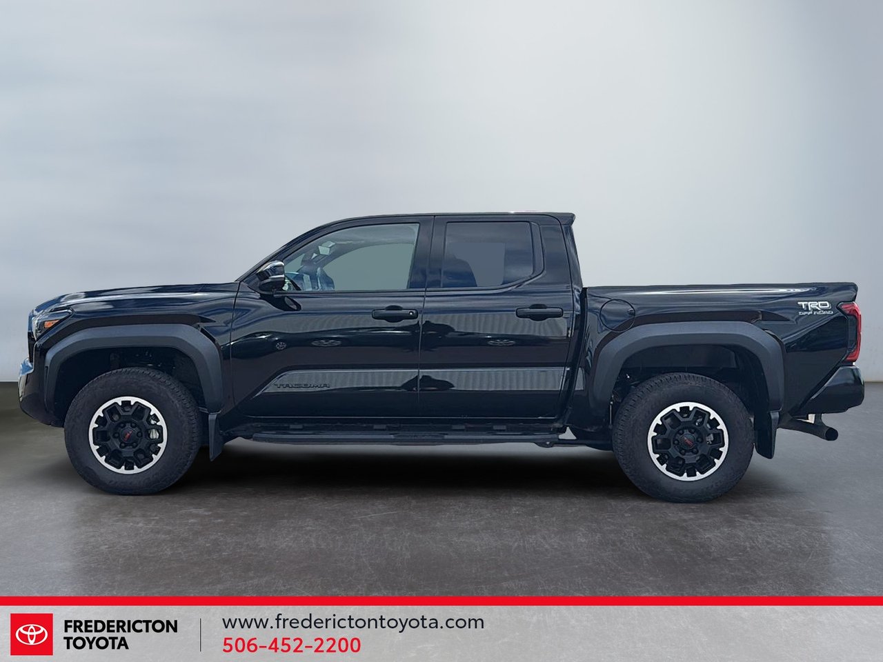 Toyota Tacoma TRD OFF-ROAD 2025-4
