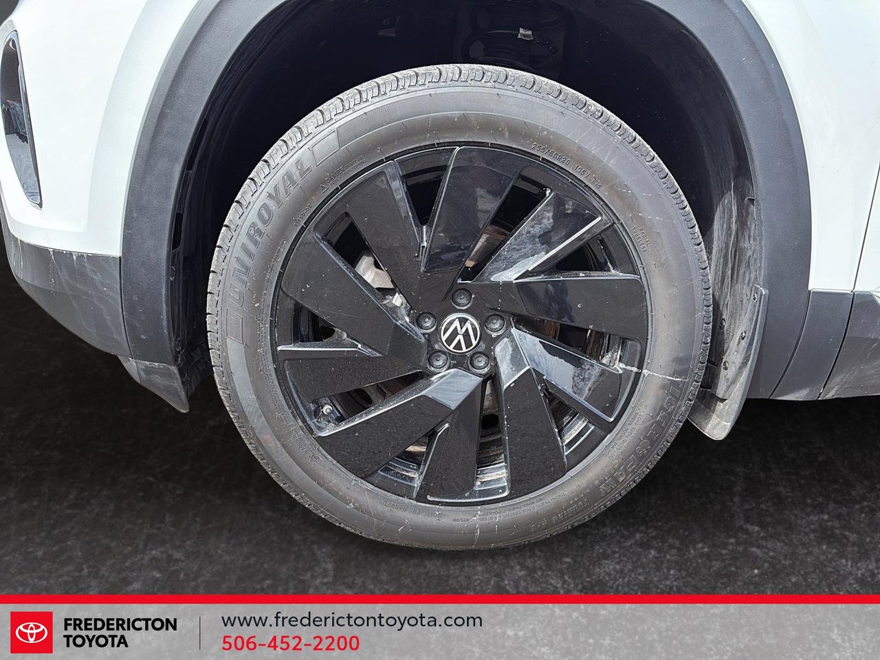 2024 Volkswagen Atlas Cross Sport Highline-6