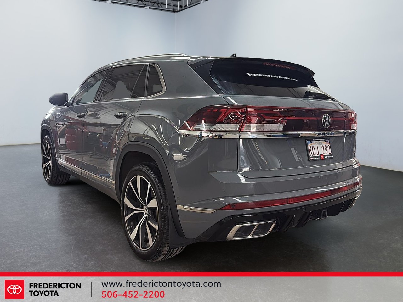 2024 Volkswagen Atlas Cross Sport Execline-3