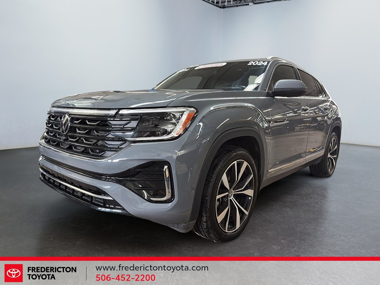2024 Volkswagen Atlas Cross Sport Execline-0