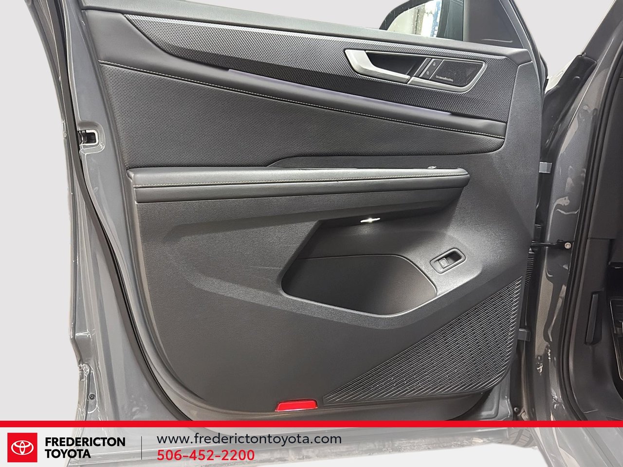 2024 Volkswagen Atlas Cross Sport Execline-9