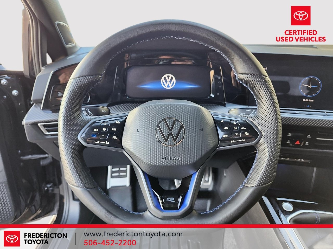 2024 Volkswagen Golf R BASE-11