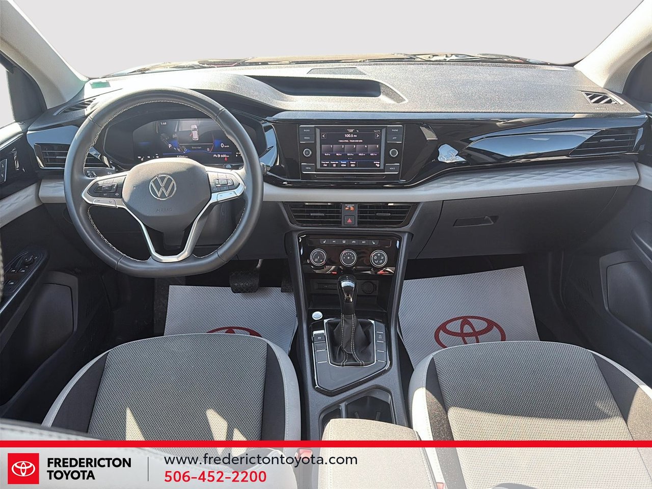 Volkswagen Taos Trendline 2024-8