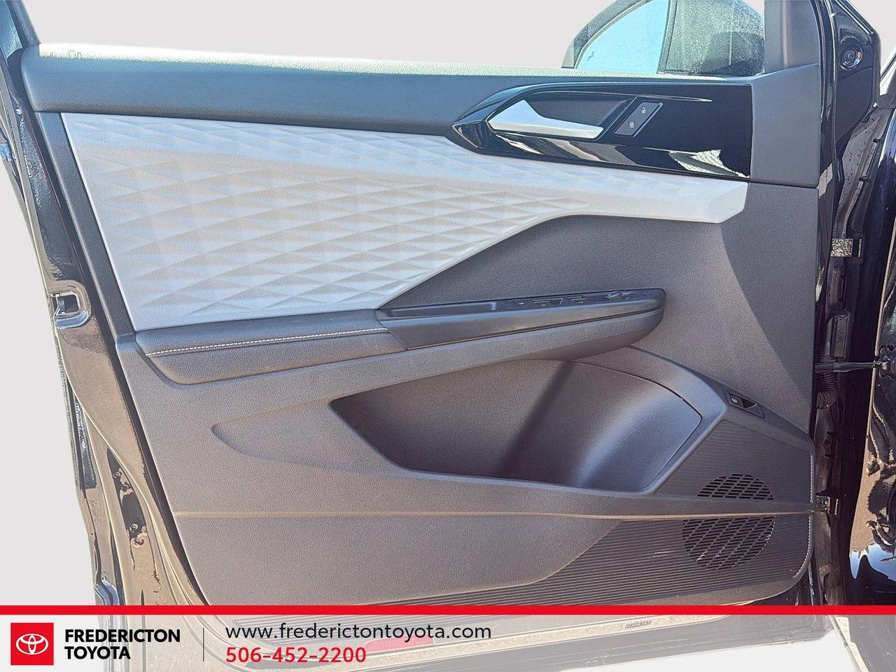 Volkswagen Taos Trendline 2024-9