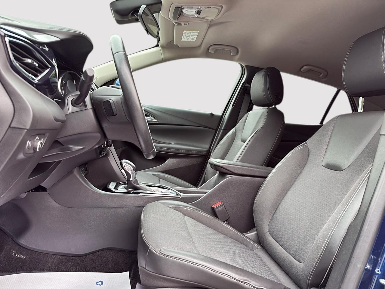 Buick Encore GX Preferred 2023-7