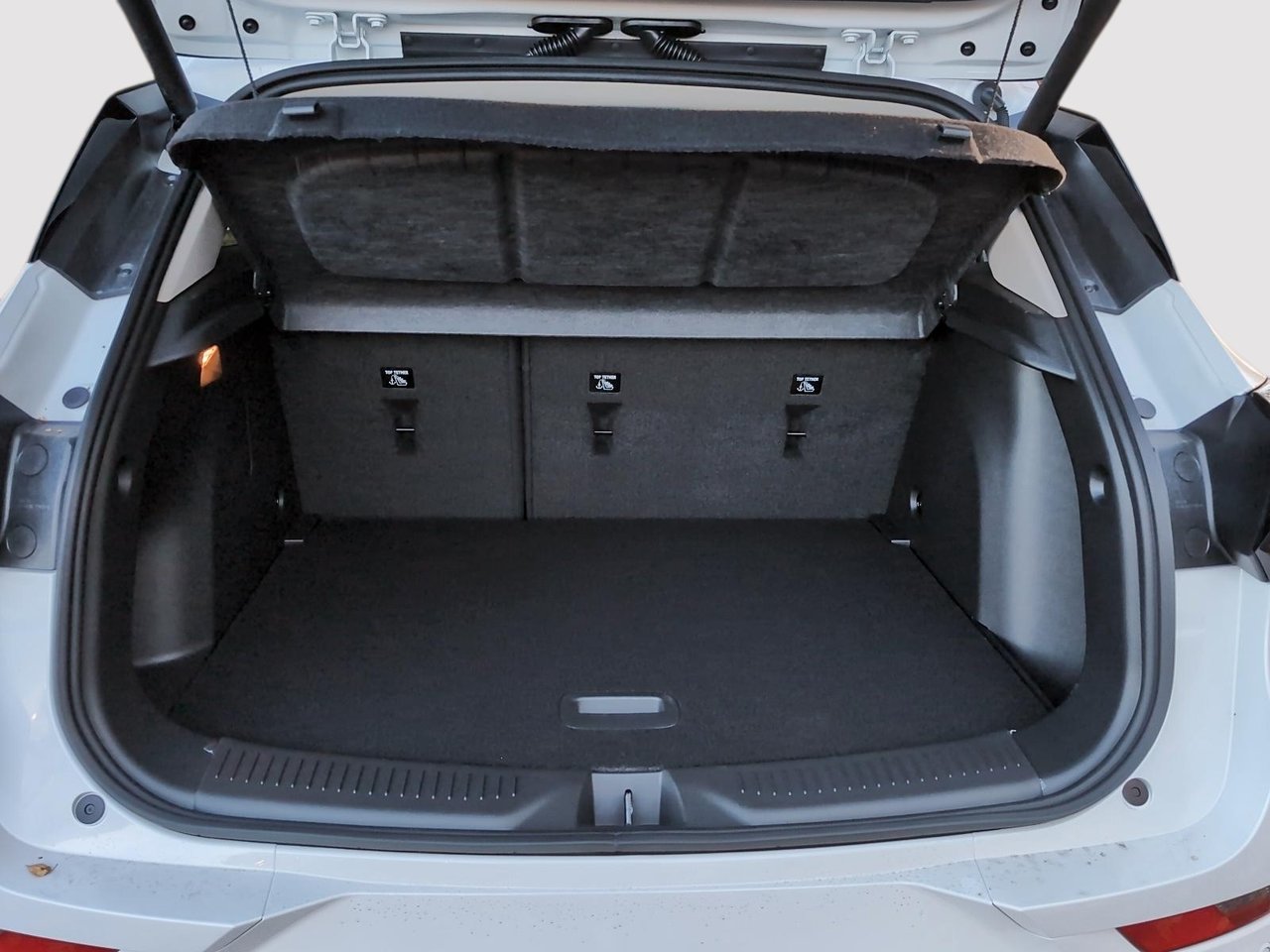 2026 Buick Encore GX Avenir-7