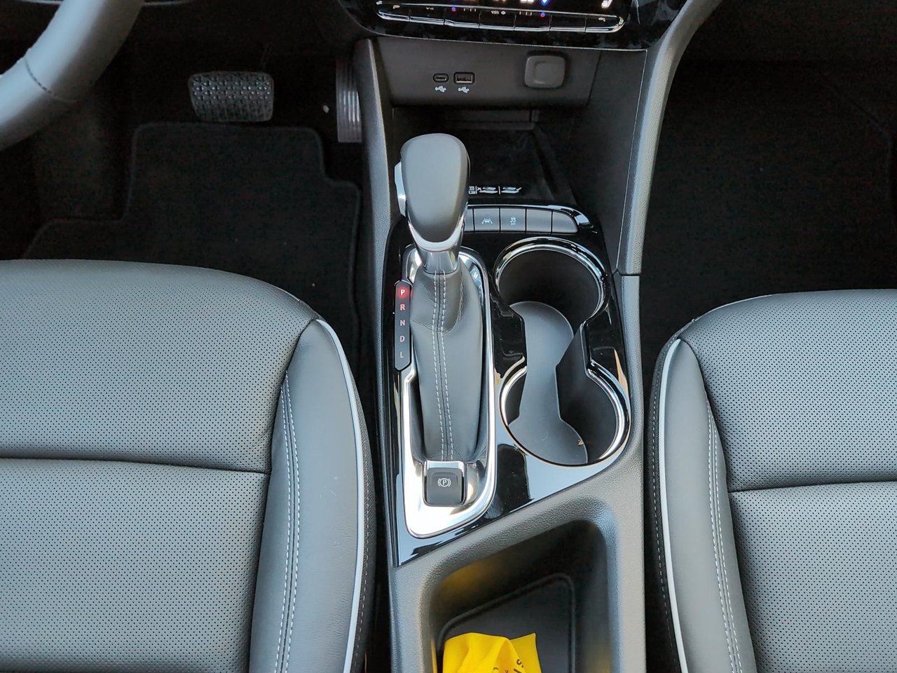 2026 Buick Encore GX Avenir-16