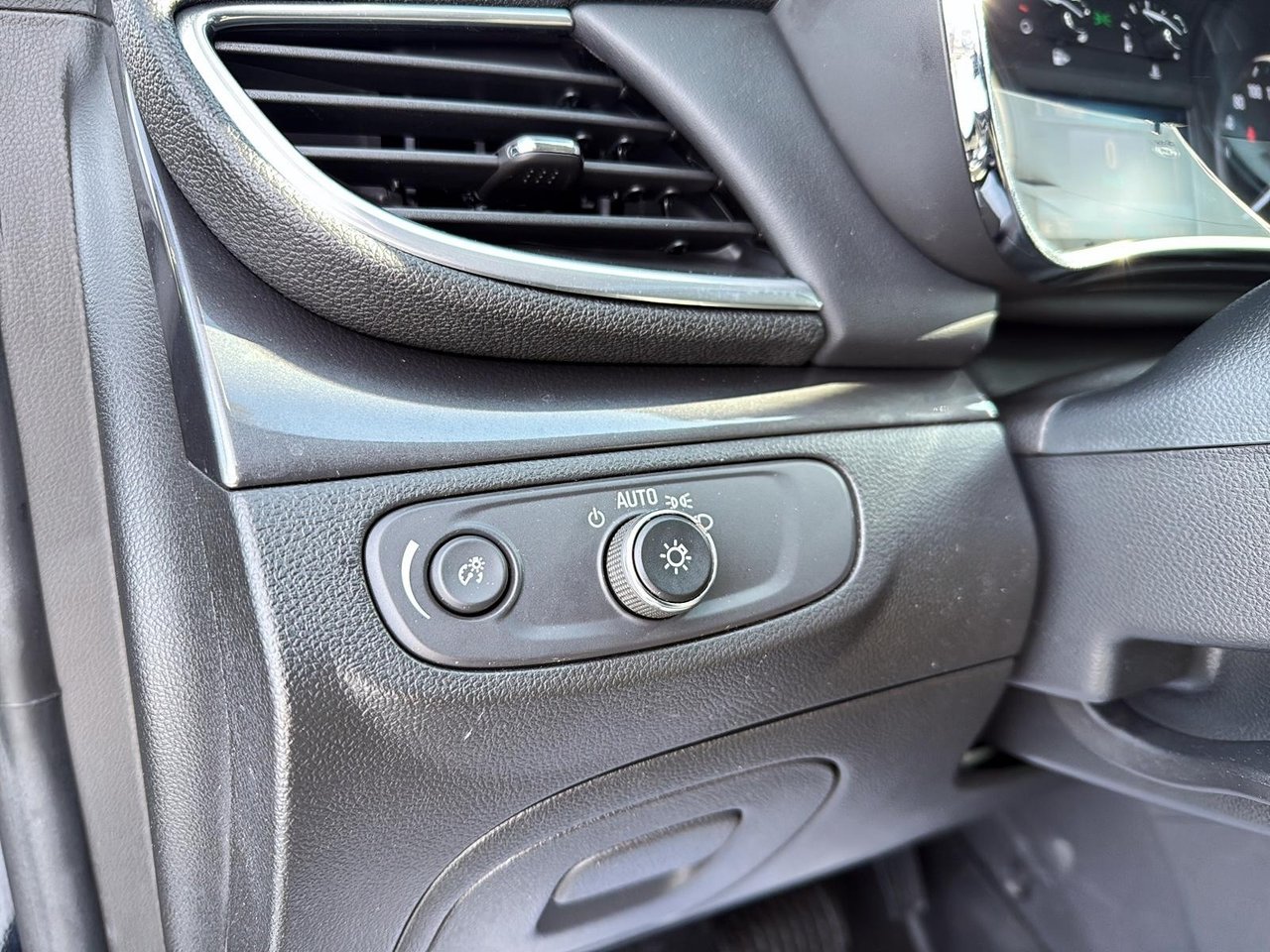 2021 Buick Encore Preferred-11