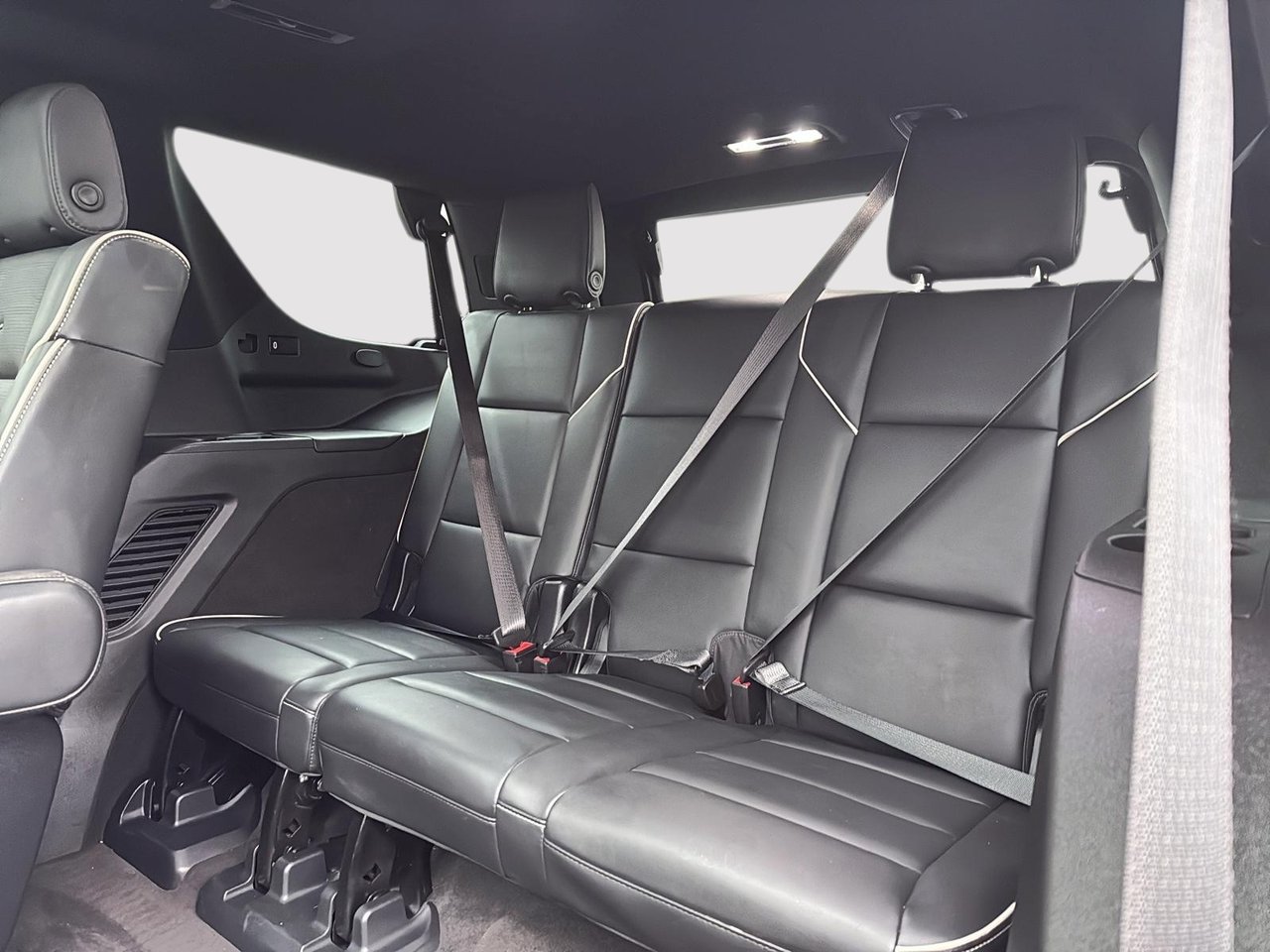 2023 Cadillac Escalade 4WD Sport-10