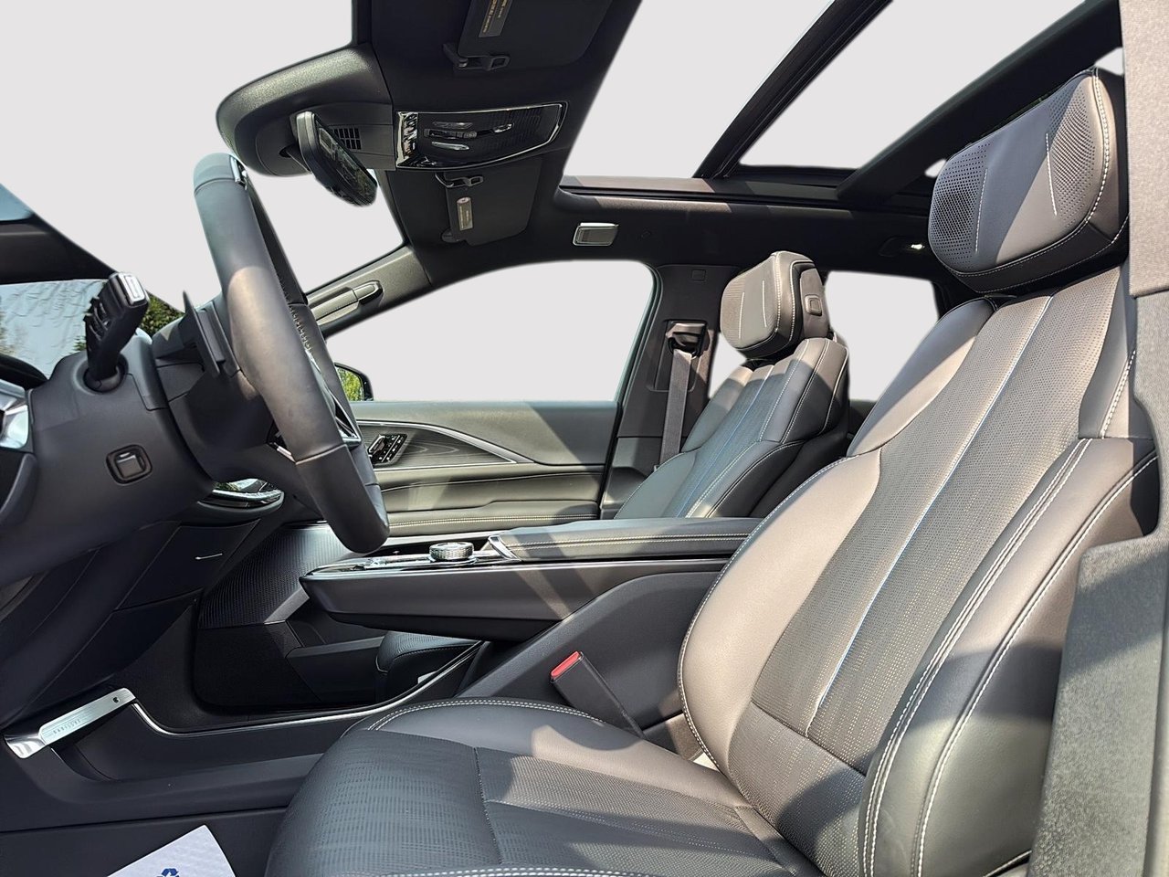 2026 Cadillac LYRIQ Signature Luxury-8