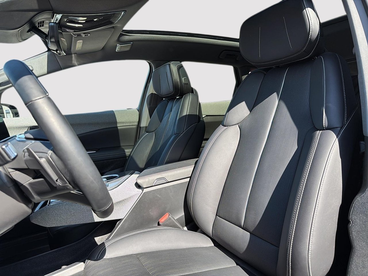 Cadillac OPTIQ Luxury 2025-7