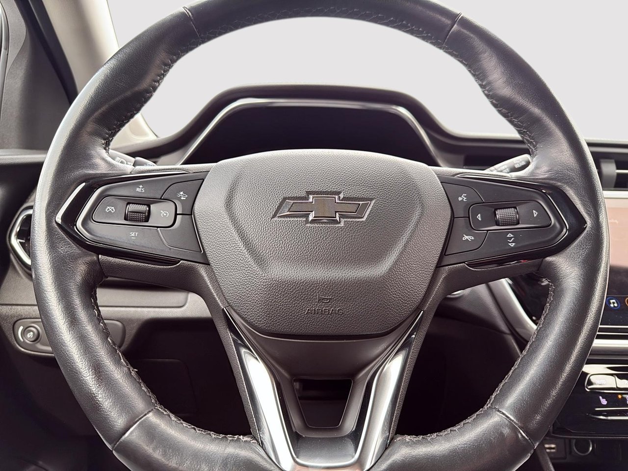 2023 Chevrolet Bolt EUV LT-13