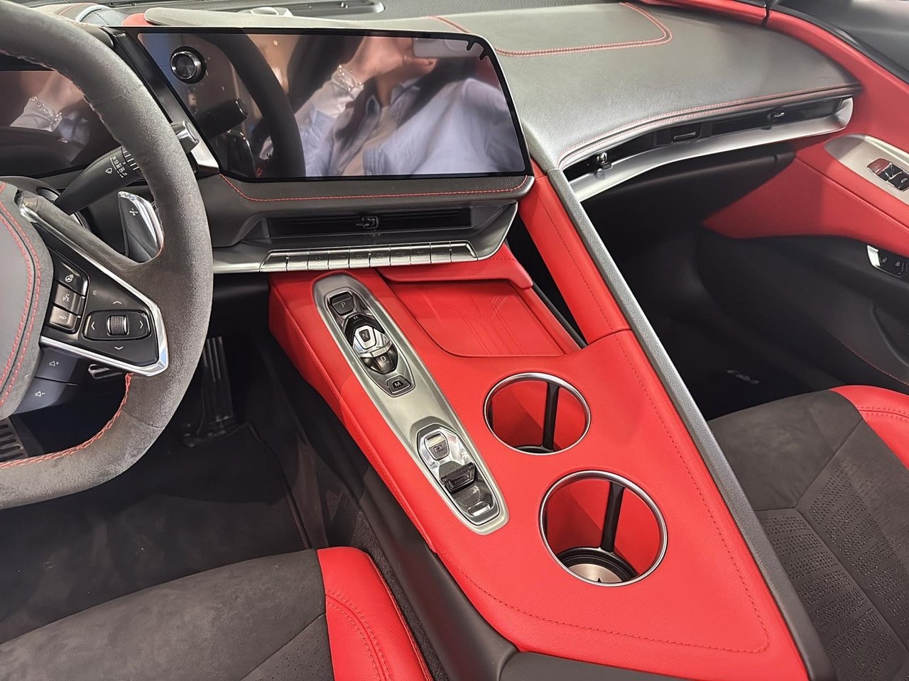 Chevrolet Corvette 2LT 2026-11