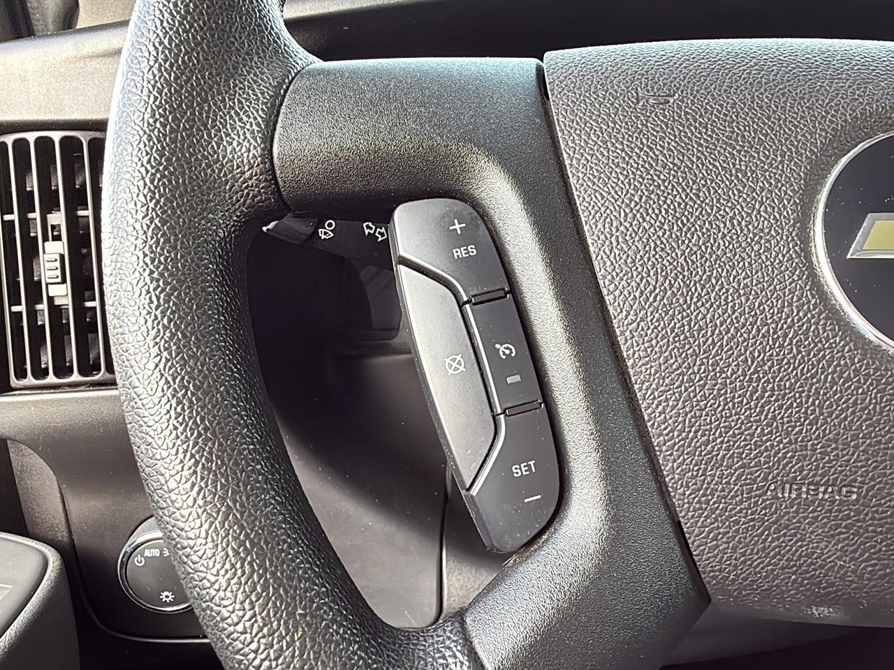 2023 Chevrolet Express Commercial Cutaway-13