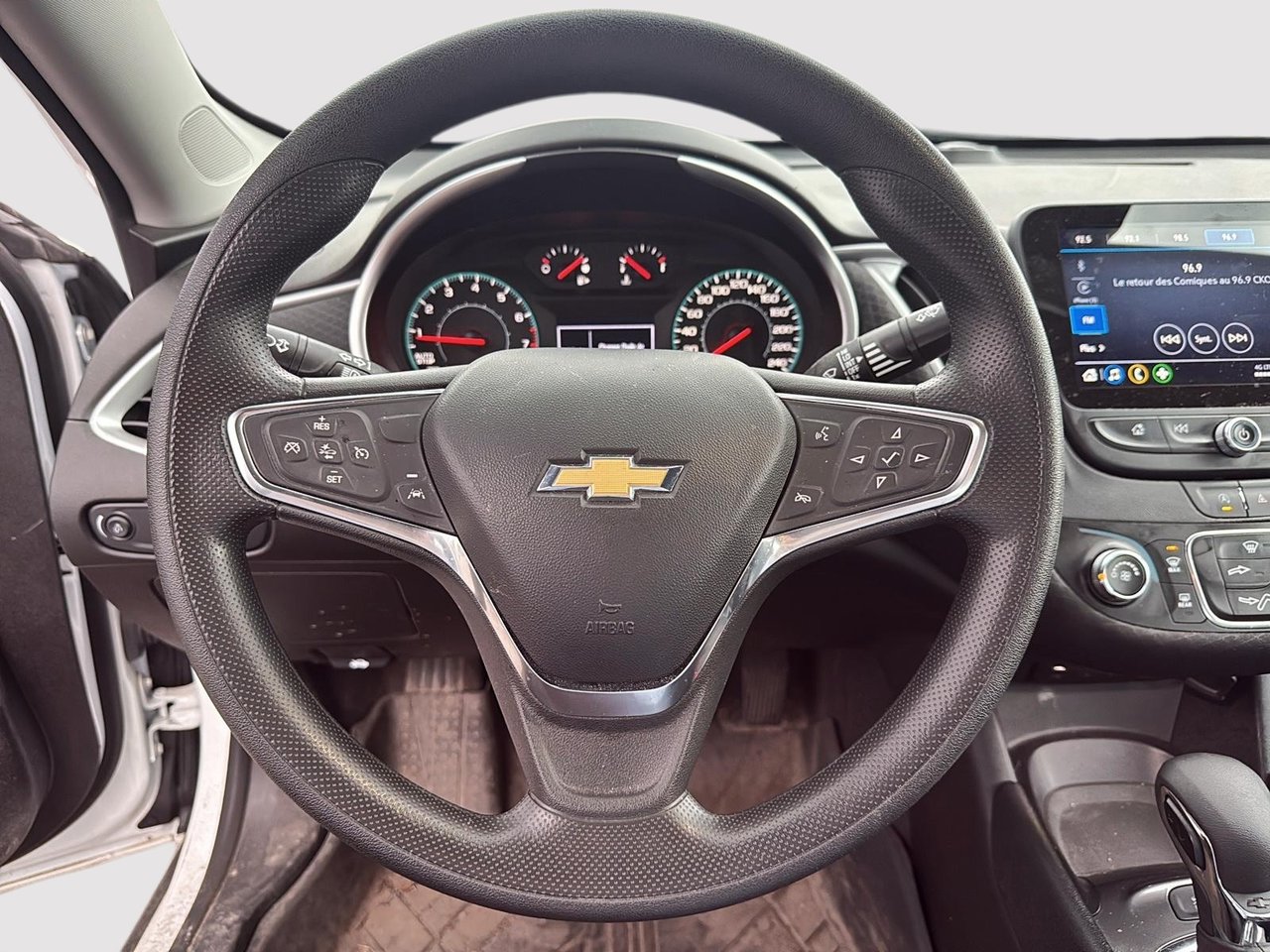 2024 Chevrolet Malibu LS-10