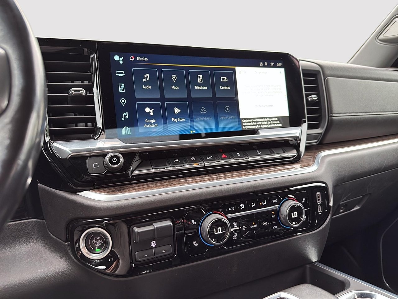 2022 Chevrolet Silverado 1500 RST-16
