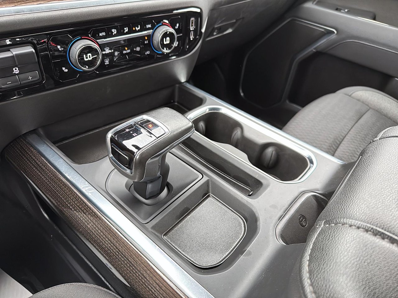 2022 Chevrolet Silverado 1500 RST-17