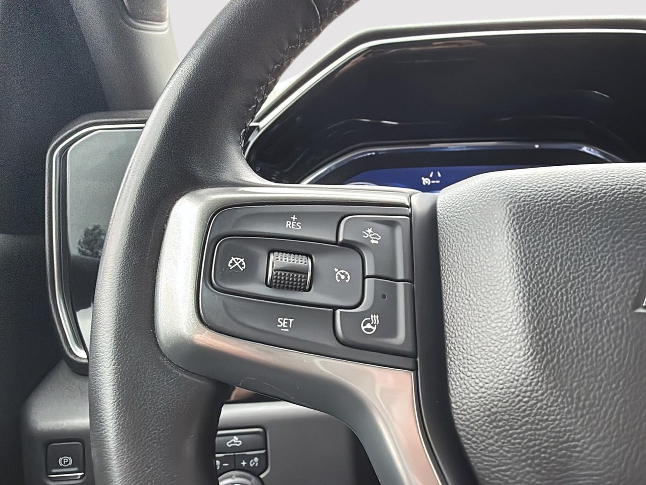 2023 Chevrolet Silverado 1500 RST-12