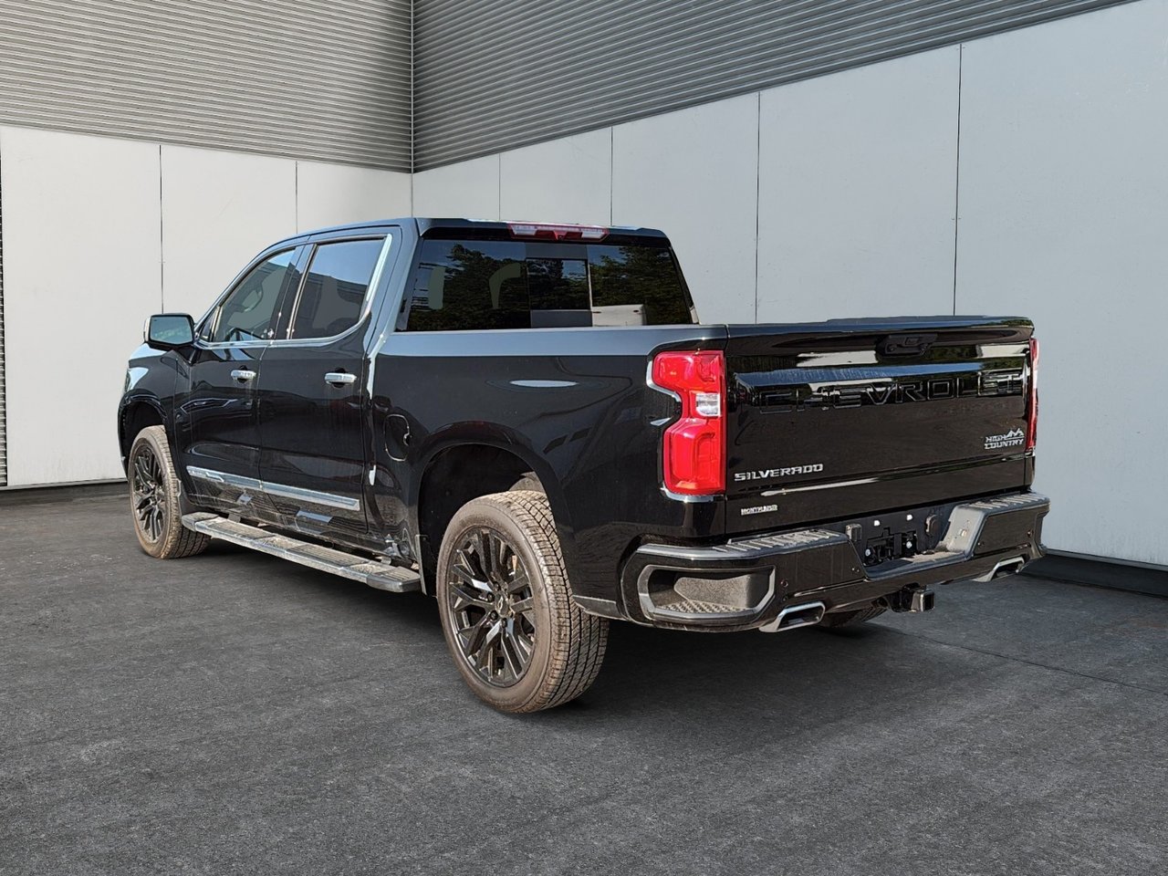 Chevrolet Silverado 1500 High Country 2024-3