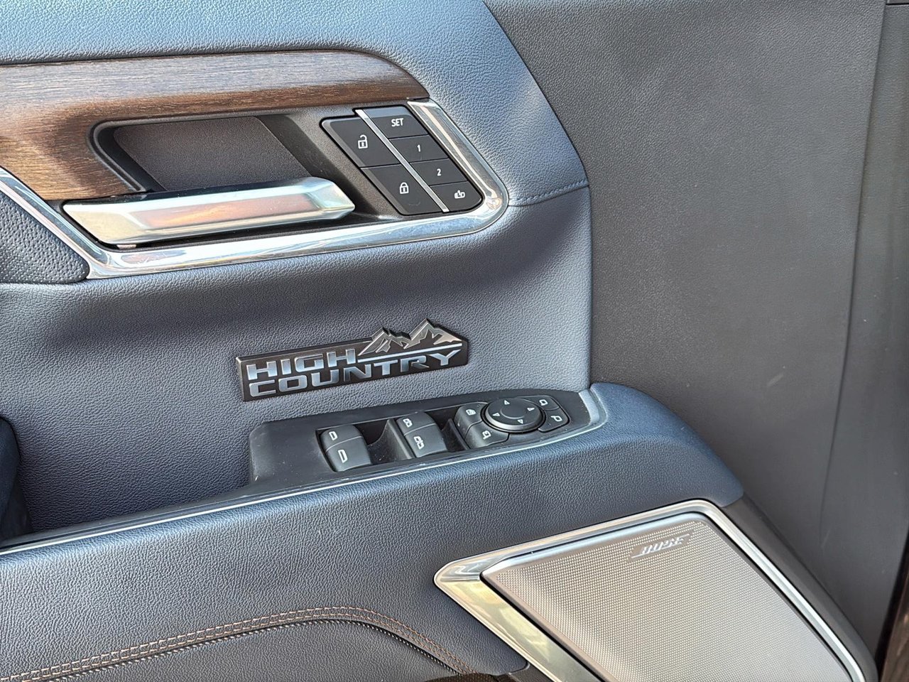 Chevrolet Silverado 1500 High Country 2024-9