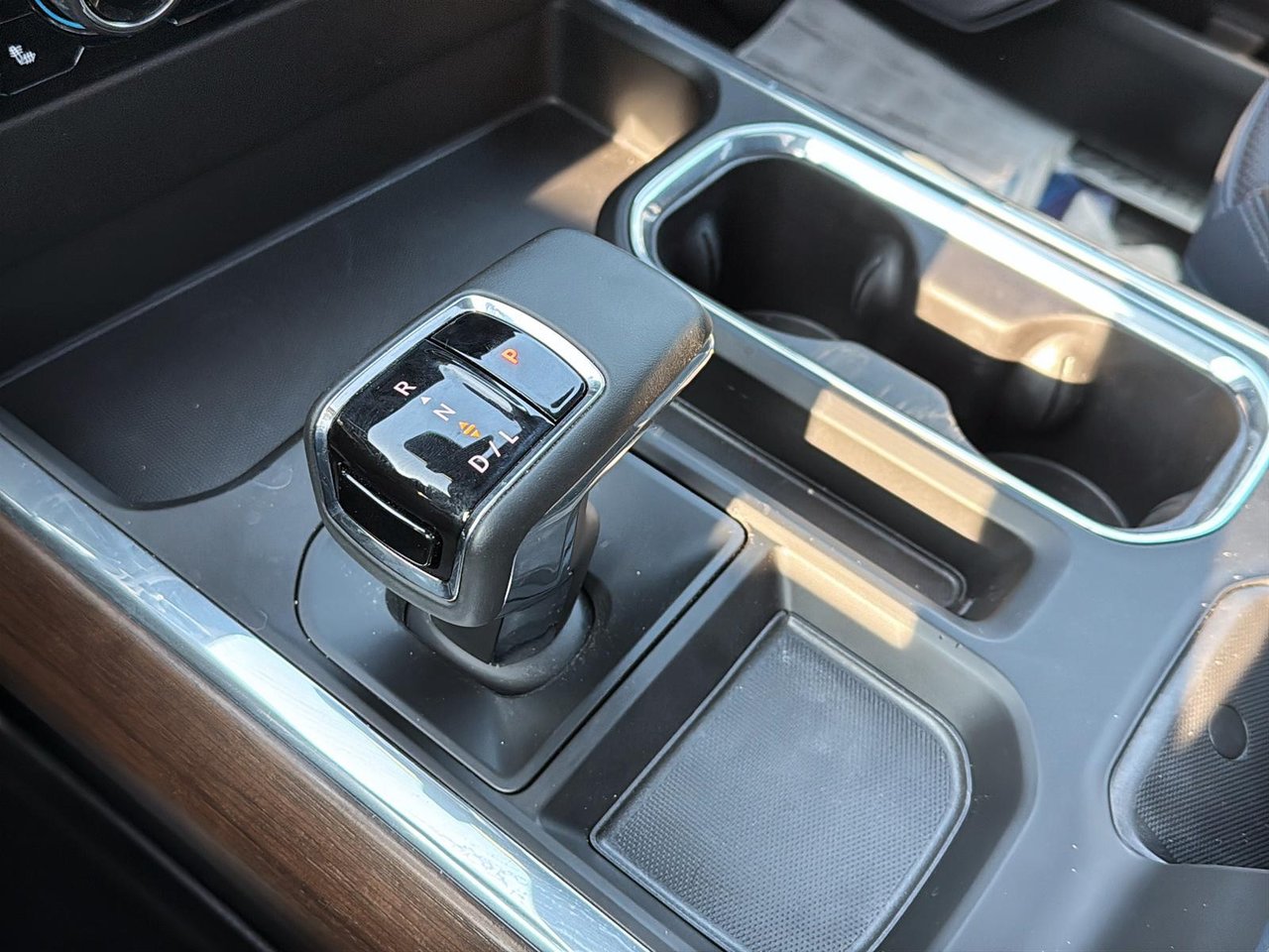 Chevrolet Silverado 1500 High Country 2024-16