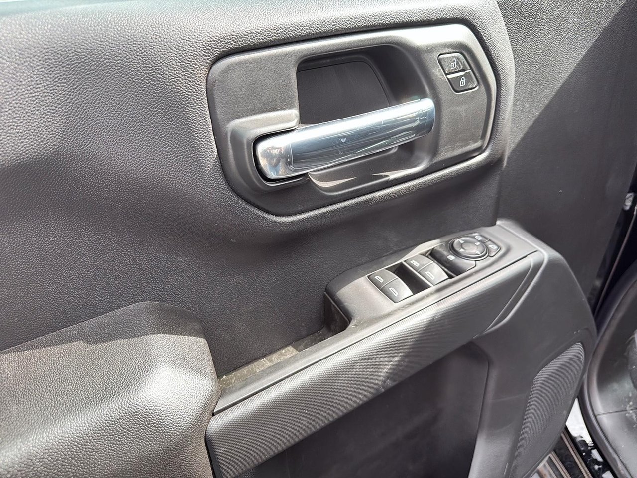 2026 Chevrolet Silverado 1500 Custom Trail Boss-9