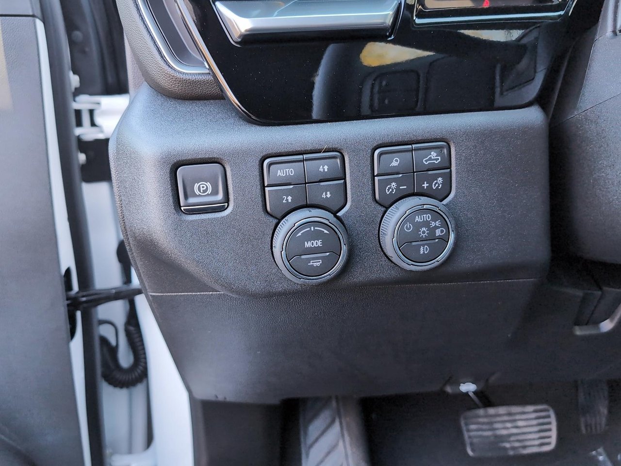 Chevrolet Silverado 2500 HD LTZ 2026-14