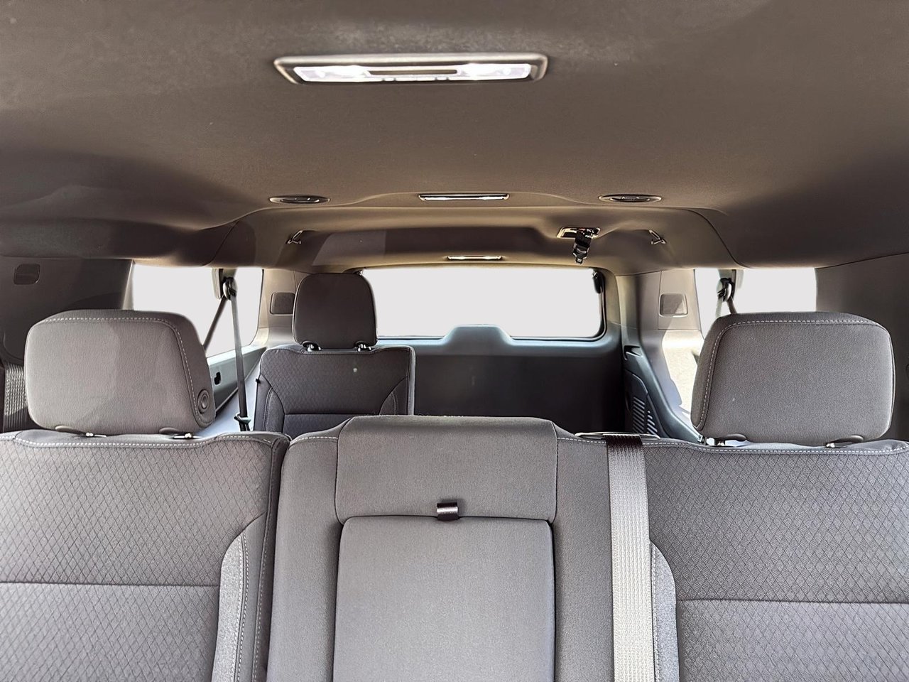 2026 Chevrolet Suburban LS-8