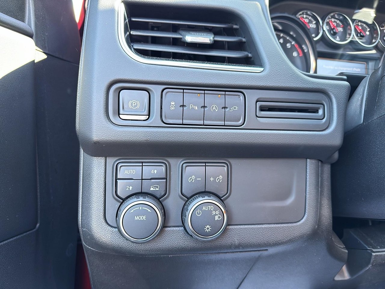 2021 Chevrolet Tahoe RST-13