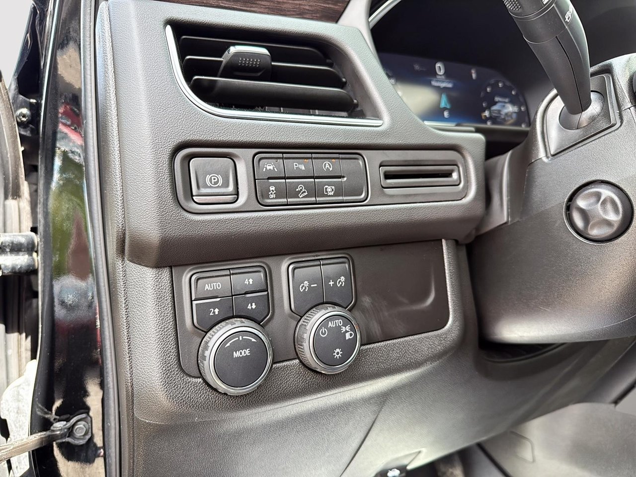 Chevrolet Tahoe Z71 2024-13